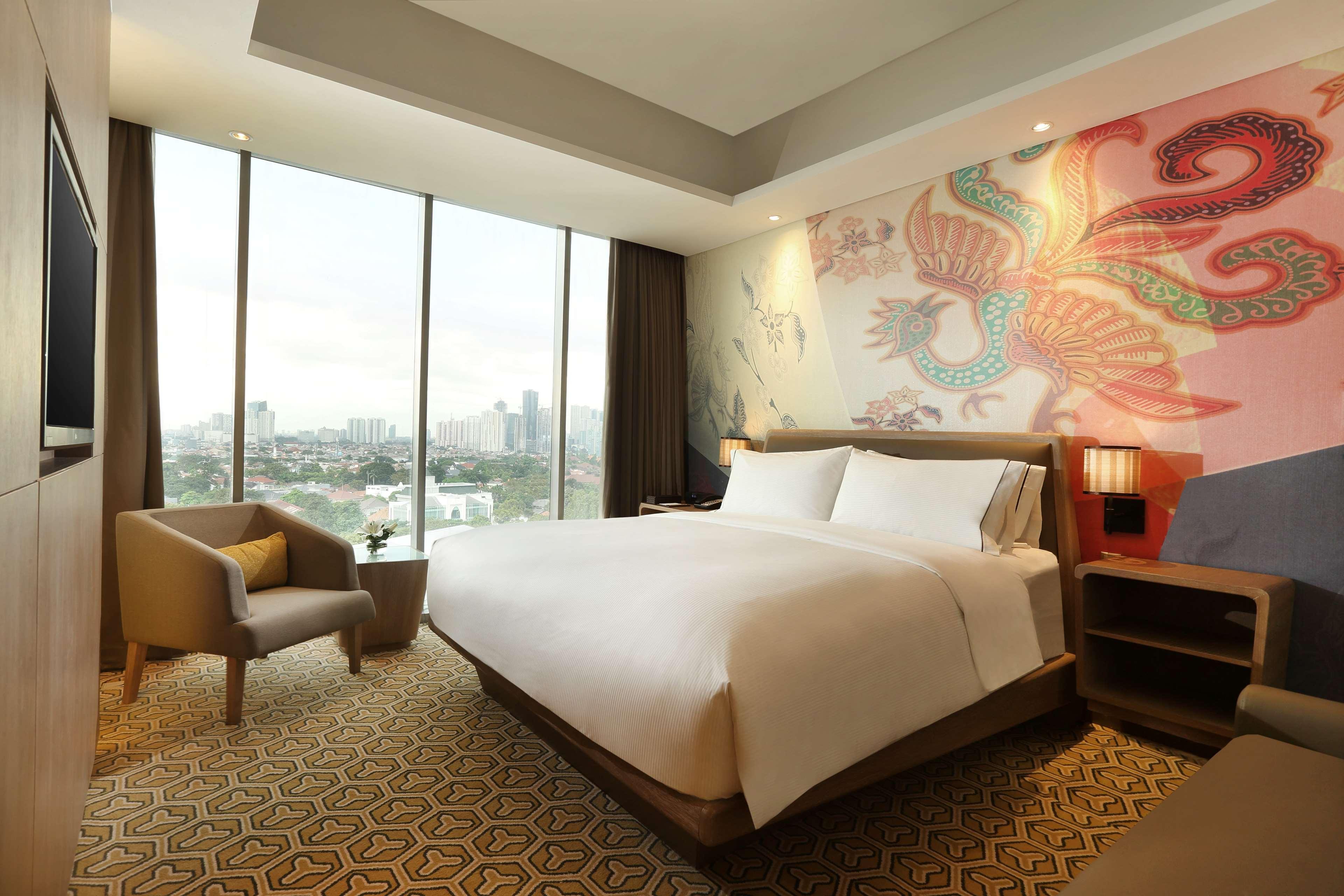 Doubletree By Hilton Jakarta - Diponegoro Dış mekan fotoğraf Deluxe Room