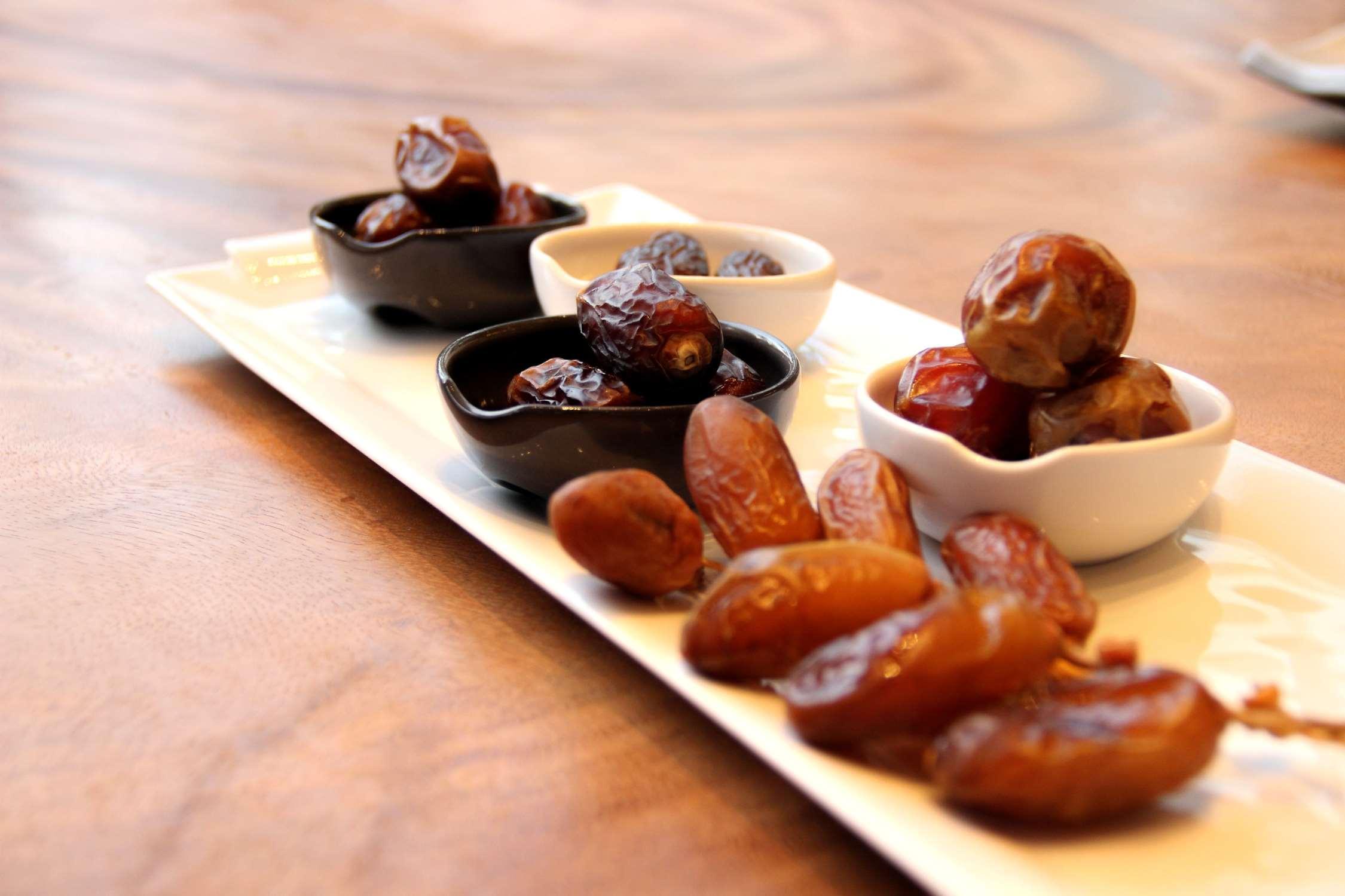 Doubletree By Hilton Jakarta - Diponegoro Dış mekan fotoğraf Dried dates