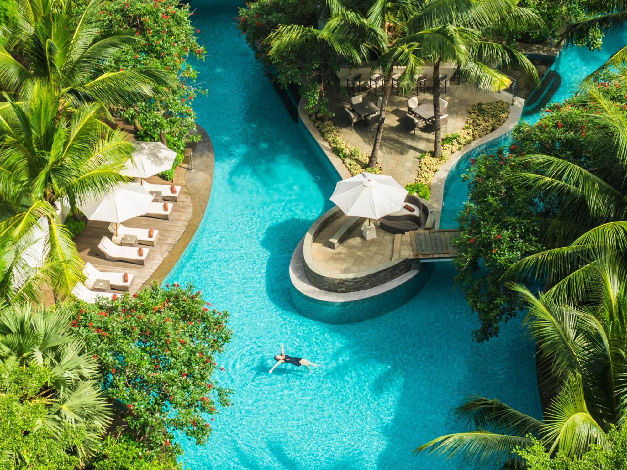 Doubletree By Hilton Jakarta - Diponegoro Dış mekan fotoğraf The pool at the Shangri-La Hotel, Kuala Lumpur